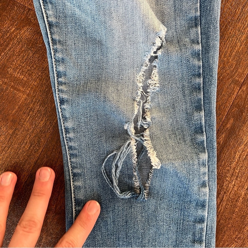 PAIGE HOXTON Crop RIPPED JEANS - Picture 6 of 12